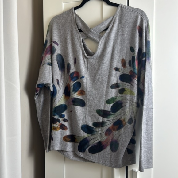 Shamaim Women’s Peacock Pull Over- off the shoulder Grey sweater XL/ Extra Large - Picture 7 of 10